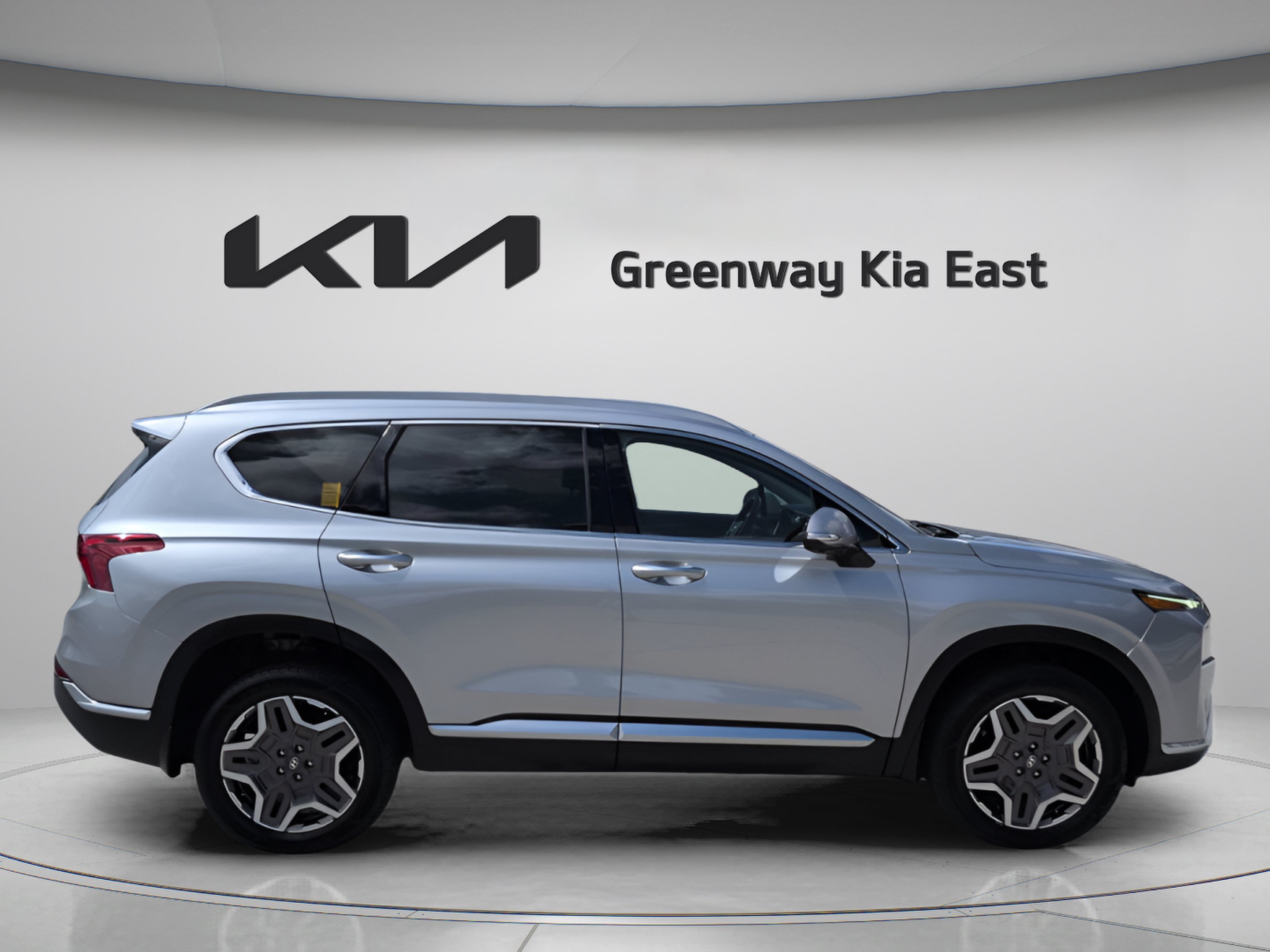 Used 2022 Hyundai Santa Fe Limited w/ Winter Weather Package AWD/4WD image 5