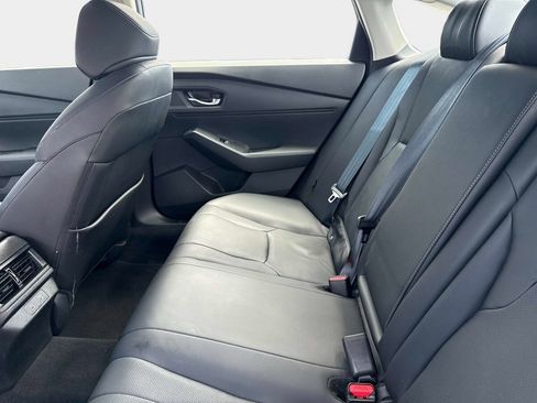 Used 2023 Honda Accord EX-L image 12
