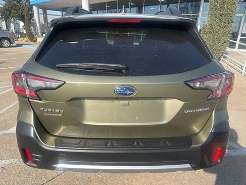 Used 2022 Subaru Outback Limited image 5