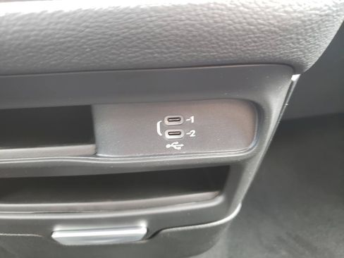 New 2026 Chrysler Pacifica Select AWD/4WD image 20