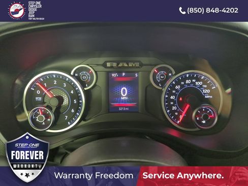 Used 2025 RAM 1500 Big Horn RWD image 36