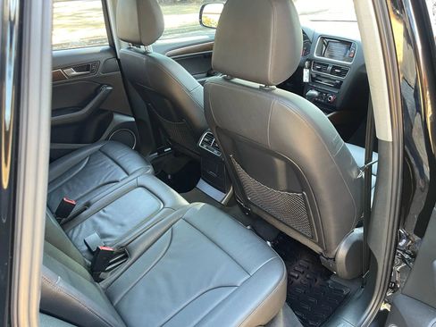 Used 2017 Audi Q5 2.0T Premium Plus w/ Technology Package image 13