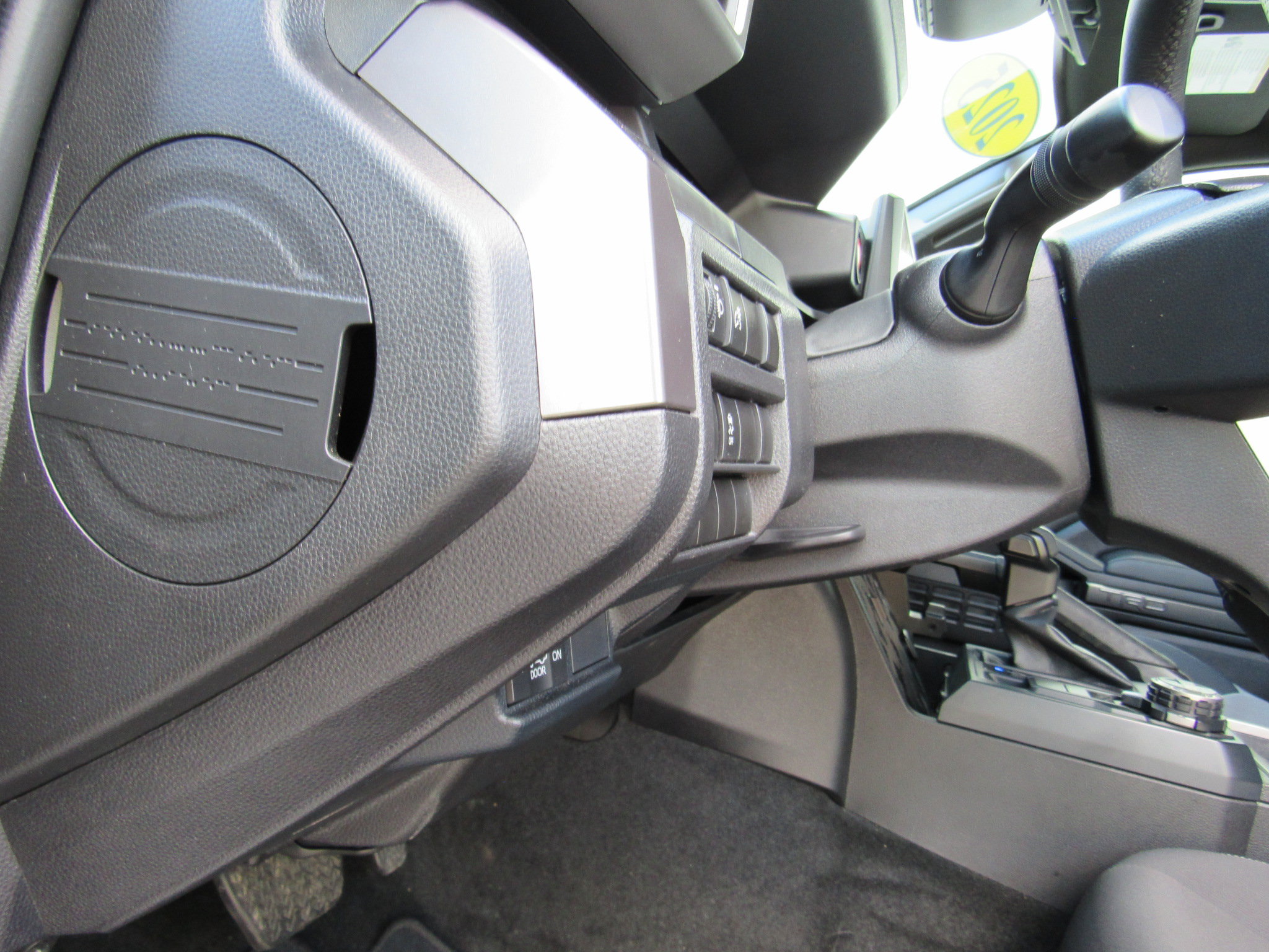 Used 2025 Toyota Tacoma TRD Off-Road AWD/4WD image 16