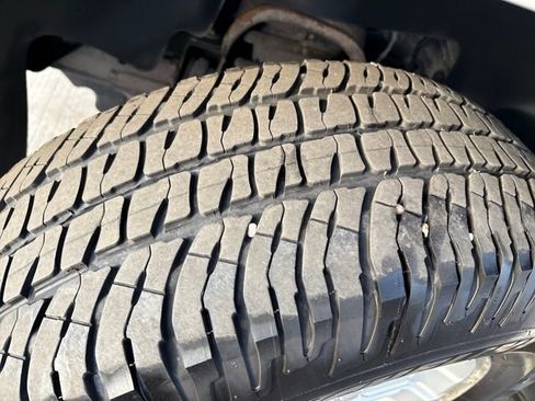 Used 2010 Chevrolet Tahoe LT w/ Luxury Package image 29