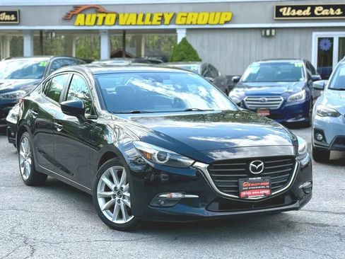 Used 2018 MAZDA MAZDA3 Grand Touring FWD image 1