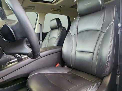 Used 2019 Buick Enclave Avenir FWD image 17
