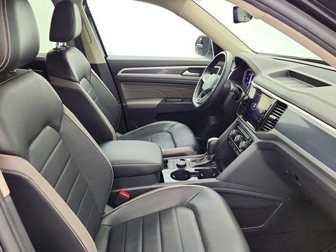 Used 2022 Volkswagen Atlas SEL Premium image 24