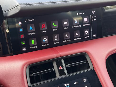 Certified 2022 Porsche Taycan 4S image 18