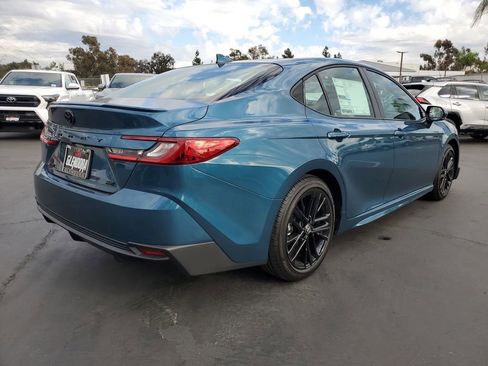 New 2026 Toyota Camry SE image 3