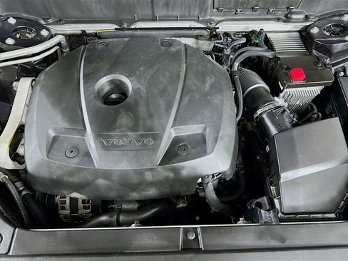 Used 2021 Volvo XC90 T5 Momentum w/ Protection Package Premier image 33