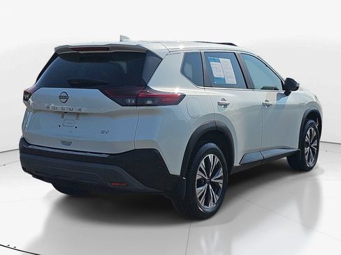 Used 2023 Nissan Rogue SV FWD image 6
