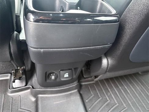 Used 2022 Kia Telluride SX w/ SX Prestige Package image 21