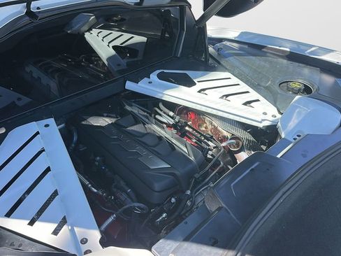 Used 2025 Chevrolet Corvette Stingray Preferred Cpe w/ Z51 Performance Package RWD image 35