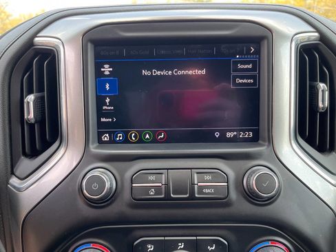 Used 2019 Chevrolet Silverado 1500 LTZ w/ LTZ Premium Package AWD/4WD image 28