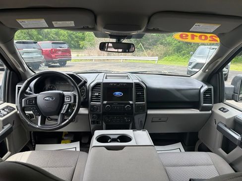 Used 2019 Ford F150 XLT w/ Equipment Group 302A Luxury AWD/4WD image 17