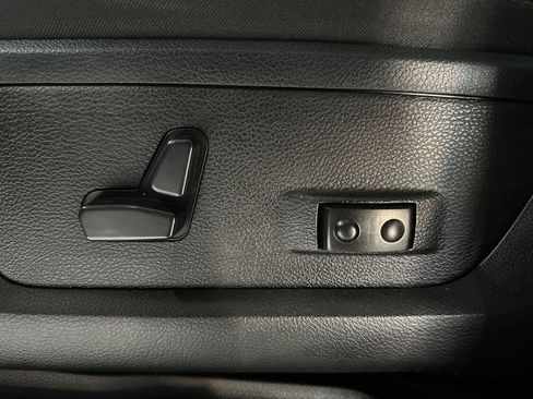 Used 2019 RAM 3500 Laramie image 12