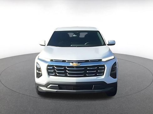 Used 2025 Chevrolet Equinox LT image 4