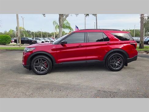 Used 2025 Ford Explorer ST-Line w/ Premium Package image 52