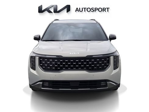 Used 2025 Kia Carnival SX Prestige FWD image 2