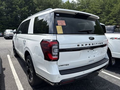 Used 2023 Ford Expedition Limited AWD/4WD image 15
