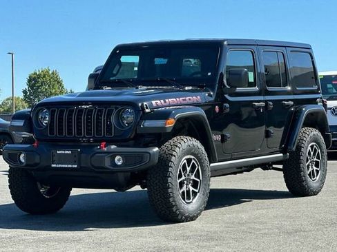 Used 2025 Jeep Wrangler Unlimited Rubicon w/ Convenience Group AWD/4WD image 8