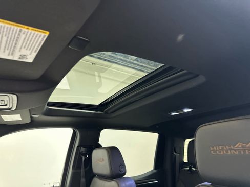 Certified 2024 Chevrolet Silverado 1500 High Country image 5