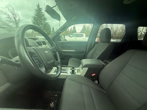 Used 2012 Ford Escape XLT image 10