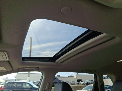 Used 2026 Honda CR-V EX-L image 17
