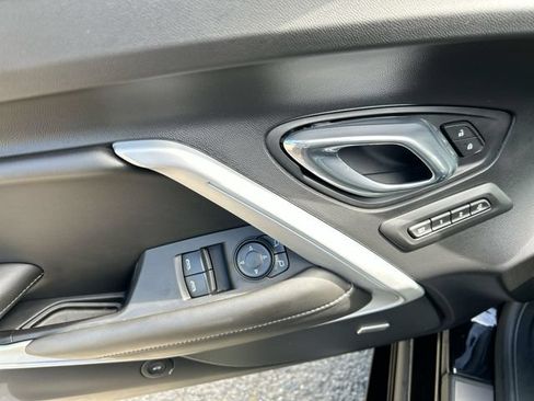 Used 2017 Chevrolet Camaro SS RWD image 21