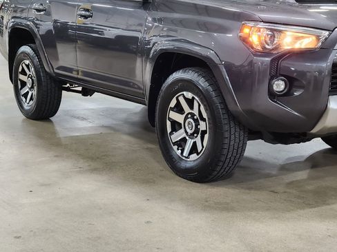 Used 2021 Toyota 4Runner TRD Off-Road Premium AWD/4WD image 16