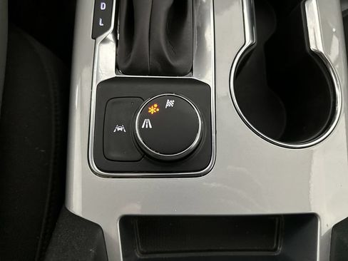 Used 2023 Chevrolet Blazer LT w/ Midnight/Sport Edition FWD image 36