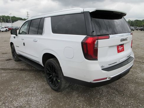 New 2026 GMC Yukon XL Elevation w/ Elevation Premium Package AWD/4WD image 6