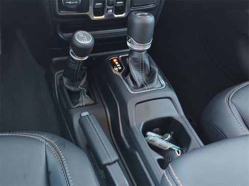 Used 2024 Jeep Wrangler Sahara w/ Technology Group image 28