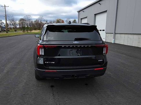 New 2026 Ford Explorer Active image 7