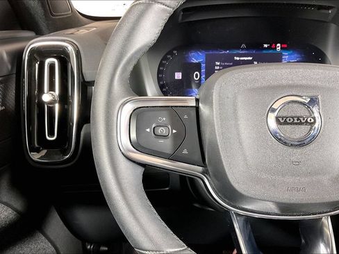 Used 2023 Volvo C40 P8 Recharge Ultimate AWD/4WD image 18