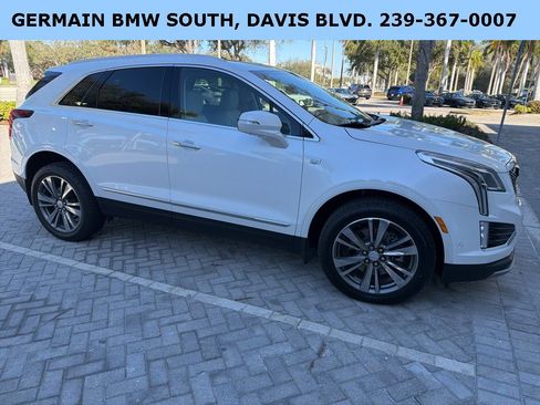 Used 2021 Cadillac XT5 Premium Luxury image 12