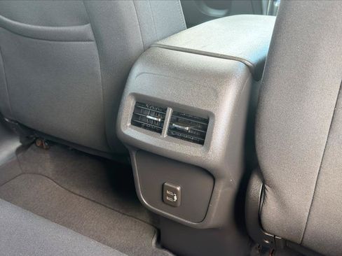 Used 2020 Chevrolet Equinox LS w/ LS Convenience Package AWD/4WD image 27