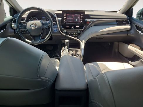 Used 2021 Toyota Camry SE FWD image 10