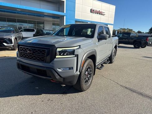 Used 2023 Nissan Frontier Pro-X w/ Pro-X Premium Package image 6