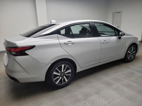 Used 2021 Nissan Versa SV image 10