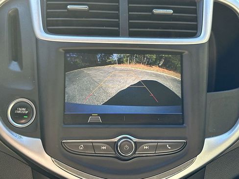 Used 2020 Chevrolet Sonic LT image 25