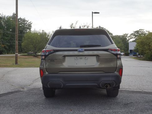 Used 2025 Subaru Forester Limited AWD/4WD image 6