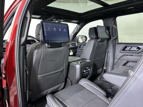 New 2026 GMC Yukon XL Denali w/ Denali Reserve Package AWD/4WD image 23