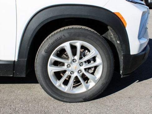Used 2024 Chevrolet TrailBlazer LS w/ LS Convenience Package image 36