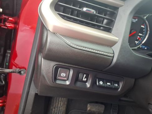 Used 2023 GMC Acadia Denali w/ Denali Ultimate Package AWD/4WD image 22