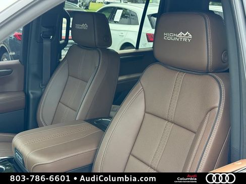 Used 2026 Chevrolet Suburban High Country AWD/4WD image 20