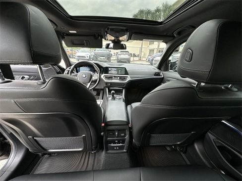 Used 2022 BMW 330i Sedan w/ Convenience Package image 28
