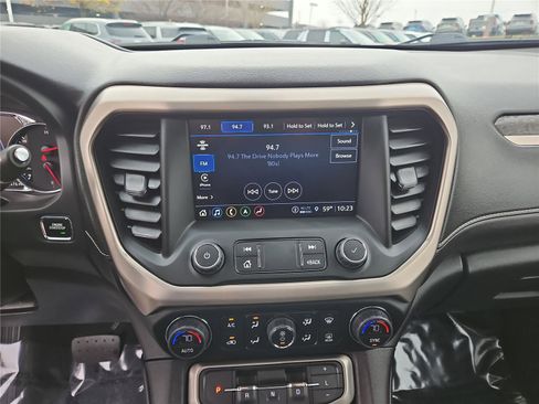 Used 2023 GMC Acadia Denali w/ Denali Ultimate Package image 21