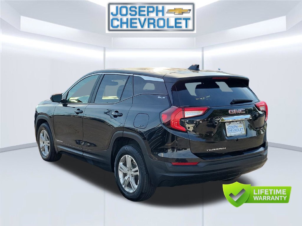 Used 2024 GMC Terrain SLE FWD image 5