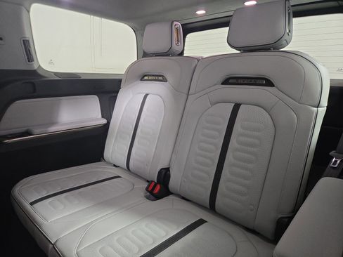 Used 2024 Rivian R1S Adventure AWD/4WD image 22